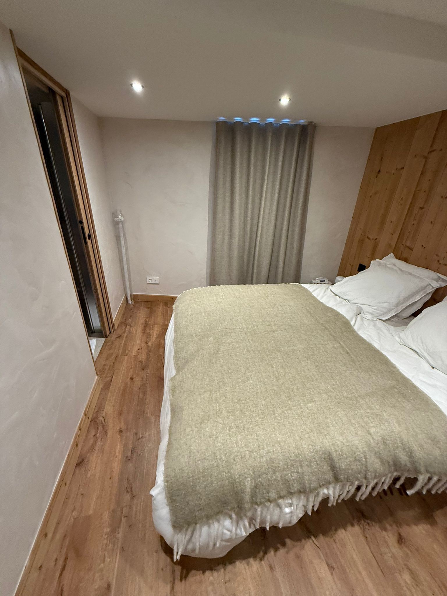 Chambre avec éclairage led